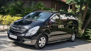Minivan.jpg Minivan moderno y con aire acondicionado de Descubre Camboya, listo para tours por Siem Reap, Angkor y alrededores. Vehículo cómodo para grupos pequeños.