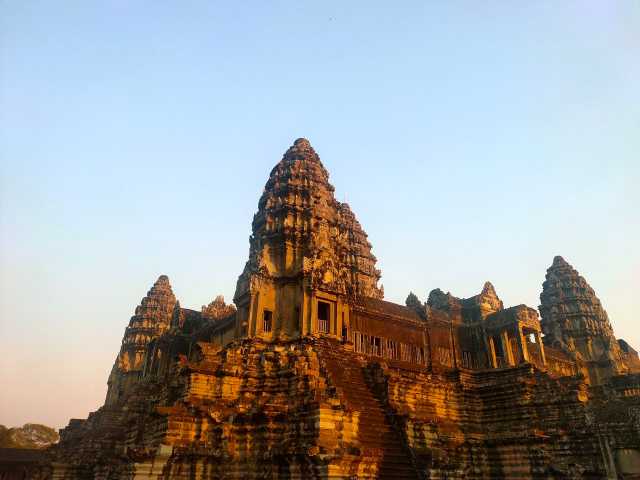 Angkor wat al atardecer Angkor wat al atardecer
